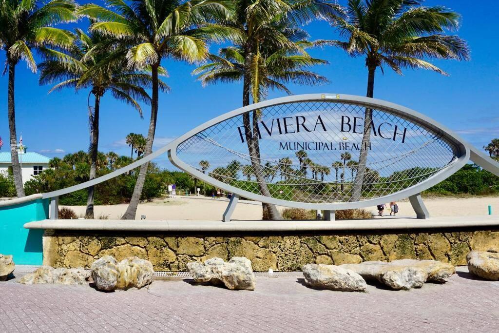 The Beach House At Seascape Steps From The Beach, Marina And Shops! West Palm Beach Eksteriør bilde