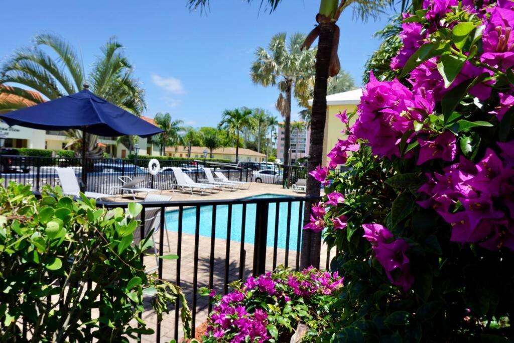 The Beach House At Seascape Steps From The Beach, Marina And Shops! West Palm Beach Eksteriør bilde